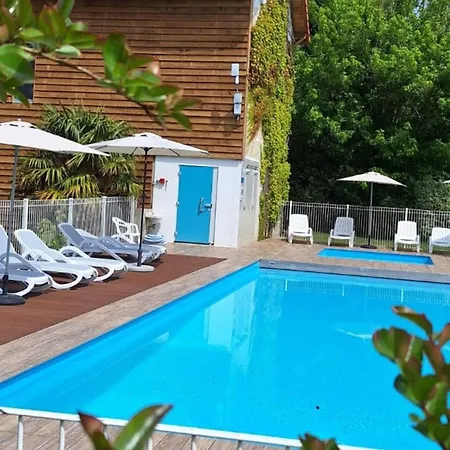 Spacieux Avec Terrasse Pour 4 Personnes A - Api-1-52-566 مكان تخييم سان جوليان-أون-بورن
