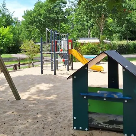 Spacieux Avec Terrasse Pour 4 Personnes A - Api-1-52-566 Campingplads